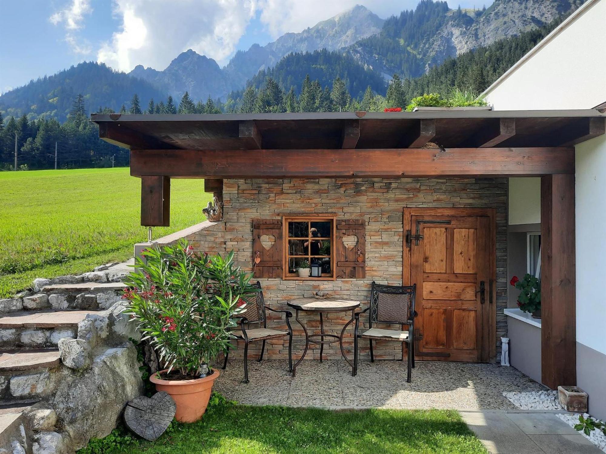 Haus Adrian Apartment Wald am Arlberg Exterior photo